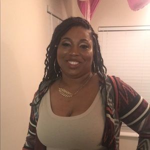 Meet your Posher, Chenoah